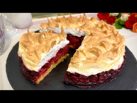 Видео: Изумительный ПИРОГ С МЕРЕНГОЙ, ВИШНЕЙ и апельсиновым БИСКВИТОМ 🍊|  РЕЦЕПТ МЕРЕНГИ | Meringue Cake💕
