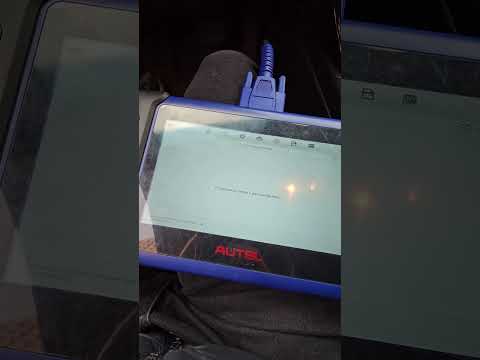 Видео: Программирование смарт ключа Kia Sorento 2020 год. 