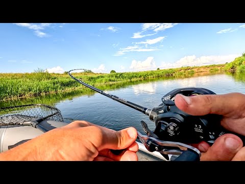 Видео: ЭТА приманка НЕ ПОДВЕДЁТ на малой реке. Рыбалка с НОЧЁВКОЙ, на спиннинг в 2024