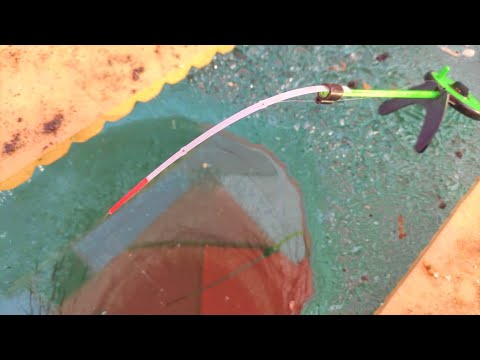 Видео: Дно БУРЛИТ ОТ РЫБЫ!! ВОТ ЭТО ЖОР!! Зимняя рыбалка по последнему льду