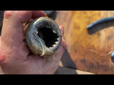 Видео: HITACHI ZX200-5G/ Ремонт гидромотора хода