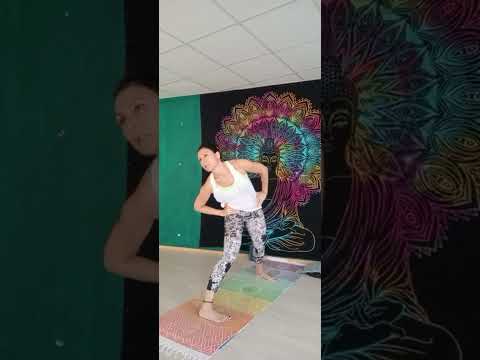 Видео: Сутрешна практика за раздвижване 