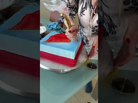 Видео: Первомайский торт от Елены Поповой
