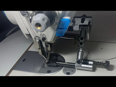 Видео: Как установить на швейную машину ограничитель для ровного шитья