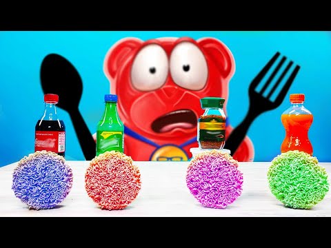 Видео: ЧЕЛЛЕНДЖ ЧТО ВКУСНЕЕ ДЛЯ ЖЕЛЕЙНОГО МЕДВЕДЯ ВАЛЕРЫ