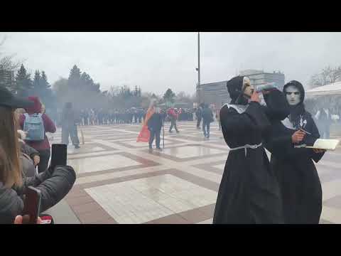 Видео: Кукерски игри в Пиринско 06.03.2022г. (2)