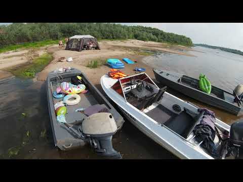 Видео: Реакции людей на дрон