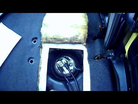 Видео: Как я сделал лючок для снятия топливного насоса в ситроен ксара пикассо.