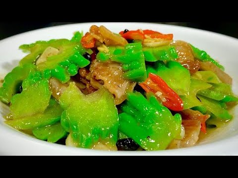 Видео: Жареное мясо с горькой дыней, многие люди делают это неправильно на первом этапе. Сделайте еще два