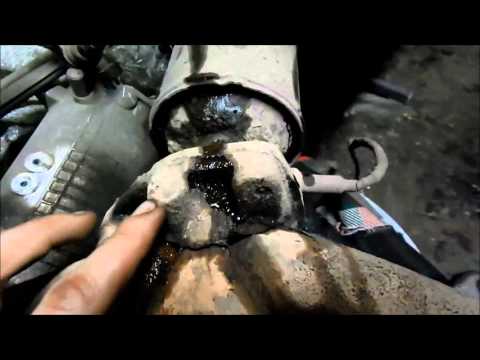 Видео: ЗАЗ-Сенс. Редкая поломка, замена выпускного коллектора.