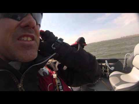 Видео: Финвал 545 спуск на воду  база Успех