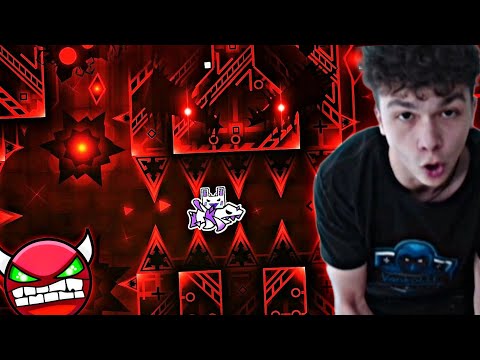 Видео: МИНАХ ПЪРВОТО СИ ДЕМОН НИВО В GEOMETRY DASH 😱😱