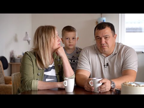 Видео: Их все отговаривали, но они решились! Всей семьей переехали на Юг.