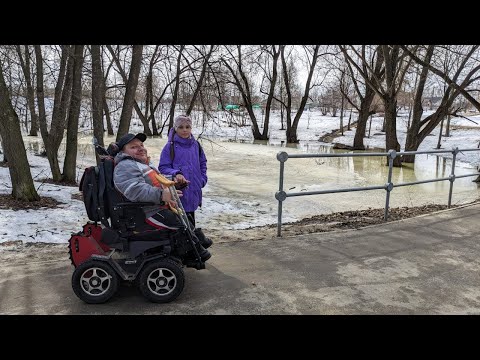 Видео: Парк машиностроителей | Целый год на Caterwil GTS 4WD