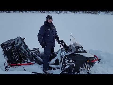 Видео: Снегоход FRONTIER 1000 Не едет  Тонет в снегу!