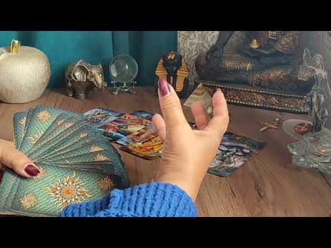 Видео: ✨Какво ви предстои с него/нея🎲Гледане на Таро карти🌠🃏