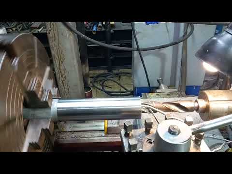 Видео: Тяжелая токарка нужно разбираться с патроном