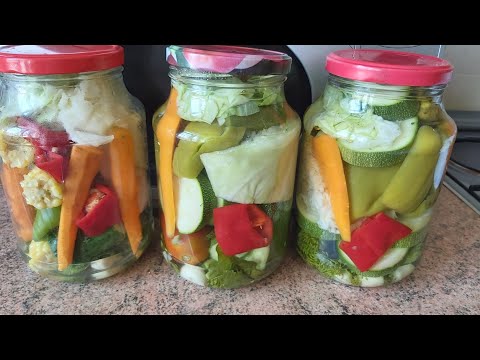 Видео: Овощное ассорти,Мариную на зиму.Очень простой рецепт.