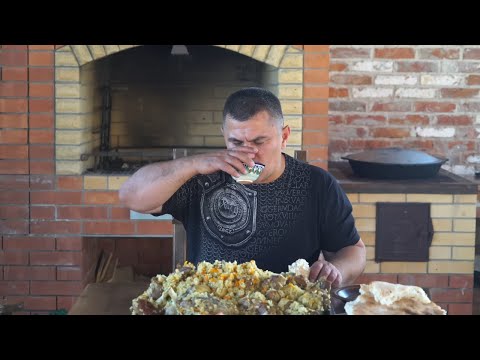 Видео: Плов в казане на костре / Рецепт из баранины