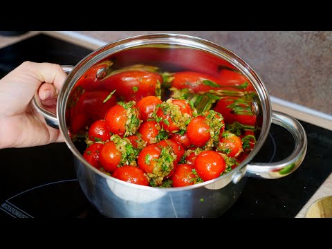 Видео: Квашенные Помидоры фаршированные Чесноком и Зеленью