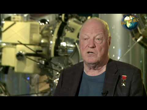 Видео: НАШ КОСМОС Игорь Волк - корабль "Буран" Кто на самом деле придумал фигуру высшего пилотажа "Кобра"