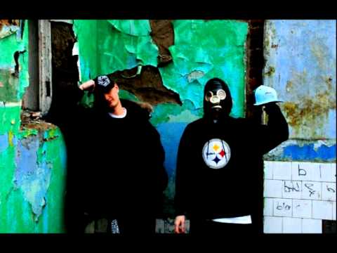 Видео: Стопэ feat. The Chemodan Clan - Ветераны района (2011)