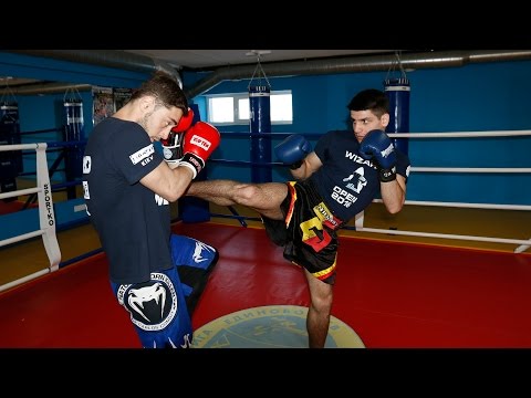 Видео: #5 - Учимся бить Раундхаус кик (Хай кик)