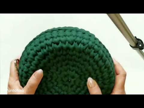 Видео: Как собрать композицию для фотосессии сумок