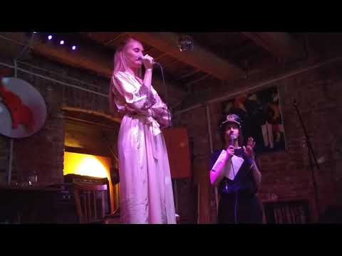 Видео: Дарья Январина. Блиц