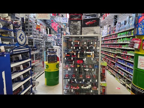 Видео: Эта литых машин — просто золотое дно! JouéClub Gembloux в Бельгии. Магазин литых машин, полный от...