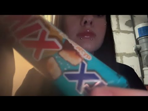 Видео: асмр разбираем хлам из сумки 