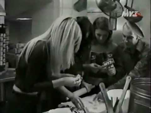 Видео: Золотой состав ВИА Гра - "Безвредное шоу" на МУЗ ТВ