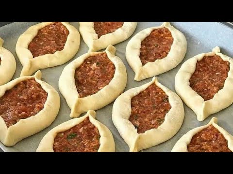 Видео: ПОПУЛЯРНАЯ ВЫПЕЧКА ТУРЕЦКОЙ КУХНИ.МИНИ ПИДЕ.ЛОДОЧКИ С МЯСОМ