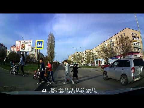 Видео: 17 апреля 2024 Камышин весенний. Пробки.