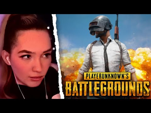 Видео: АЛИНА ВИ ИГРАЕТ В ПАБГ | **киберспортсмены курят в сторонке**