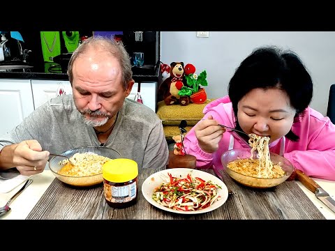 Видео: МУКБАНГ РАМЕНПАБ и Салат Из КРАБОВЫХ ПАЛОЧЕК Для ПРАЗДНИЧНОГО Стола! РЕЦЕПТ в Описании Под ВИДЕО!