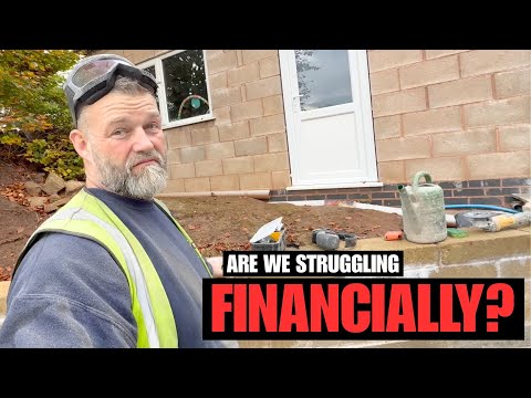 Видео: Установка прекрасного фарфорового патио. Испытываем финансовые трудности?