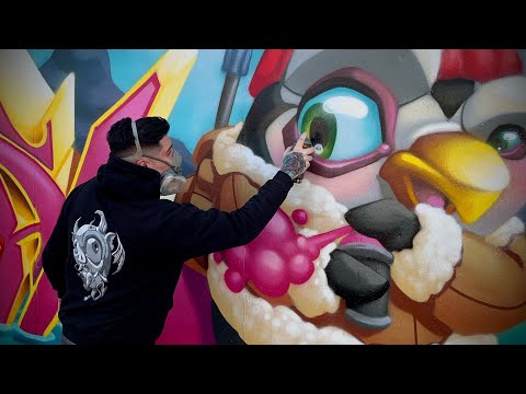 Видео: Процесс нанесения холодного распылительного рисунка на стену