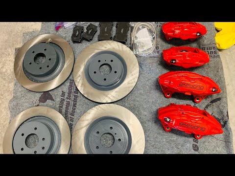 Видео: Обновление тормозного комплекта INFINITI/NISSAN Akebono Big Brake Kit