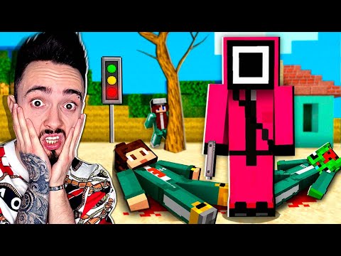 Видео: НАДЗИРАТЕЛИ ВПЕРВЫЕ ПОБЕДИЛИ В ИГРЕ В КАЛЬМАРА МАЙНКРАФТ!