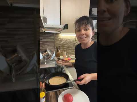 Видео: Тортила от овесени трици с вкусна плънка (омлет) в Зоната на око 👁️