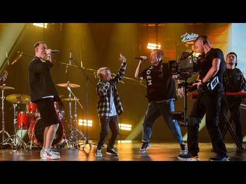 Видео: Группа Dabro и Лев Данов - Давай запоём.