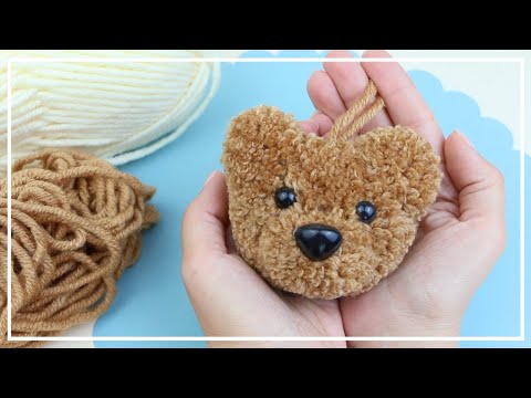 Видео: Как сделать Мишку Помпон 🐻🧶 Charm teddy bear pompon Idea 🧶🐻DIY NataliDoma