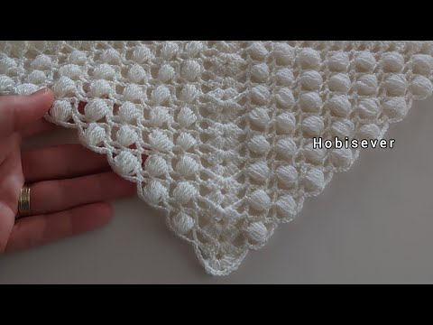 Видео: Как связать треугольную шаль крючком для начинающих / Легкие схемы вязания шали крючком