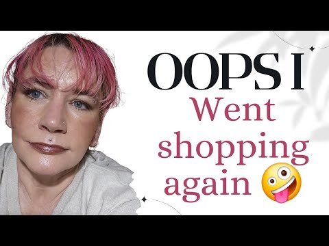 Видео: Еще одна покупка с главной улицы!! #dossierperfumes #plussizefashion #shopping