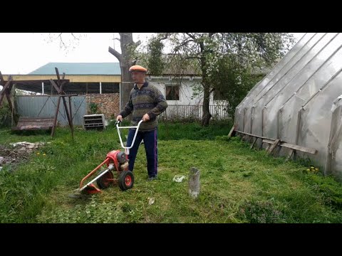 Видео: 2-колёсная установка под двигатель мотокосы. Испытание с ножом.