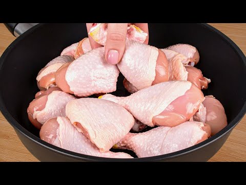 Видео: Готовьте куриные бедра так каждые выходные! Быстрый рецепт курицы!