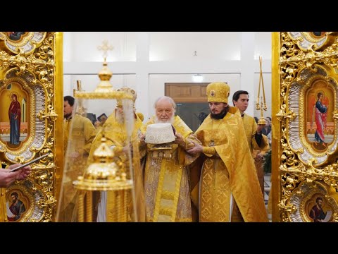 Видео: Чин великого освящения храма равноап. Мефодия и Кирилла, учителей Словенских, в Ростокине. Москва.