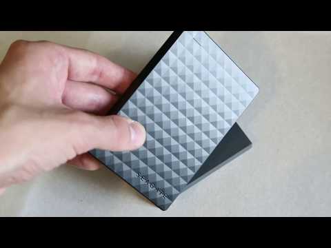 Видео: ОНЛАЙН ТРЕЙД.РУ Видеообзор на Внешний жесткий диск Seagate Expansion 2.5' 1.0Tb USB 3.0 STEA1000400