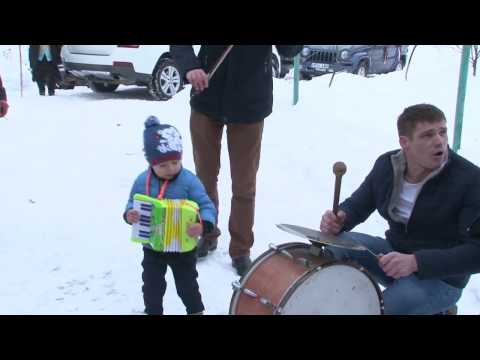 Видео: Гурт "КУМОВЕ" Весільні приколи...